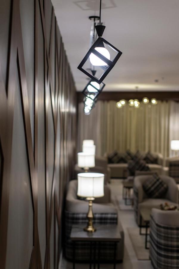 Enala Hotel Apartments - Tabuk ตะบูก ภายนอก รูปภาพ