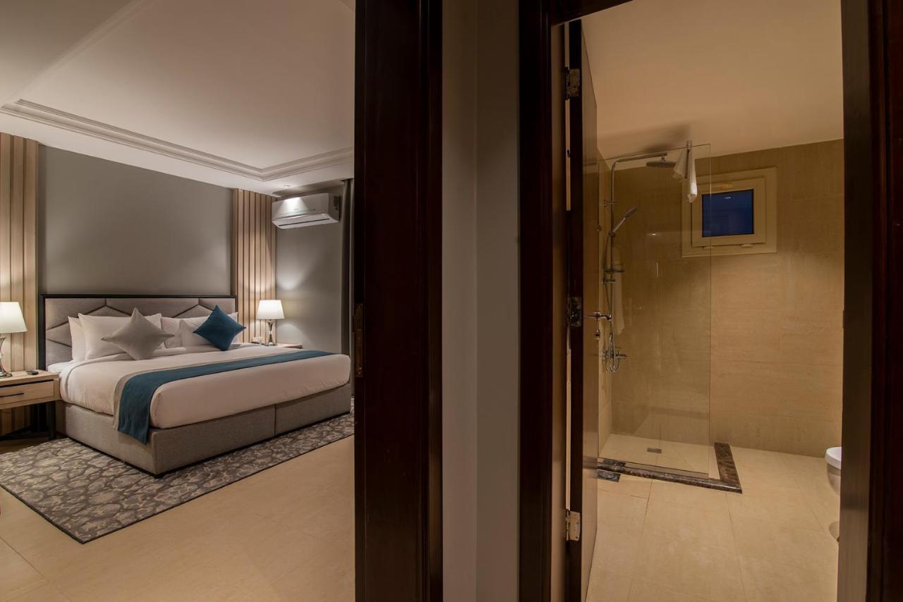 Enala Hotel Apartments - Tabuk ตะบูก ภายนอก รูปภาพ