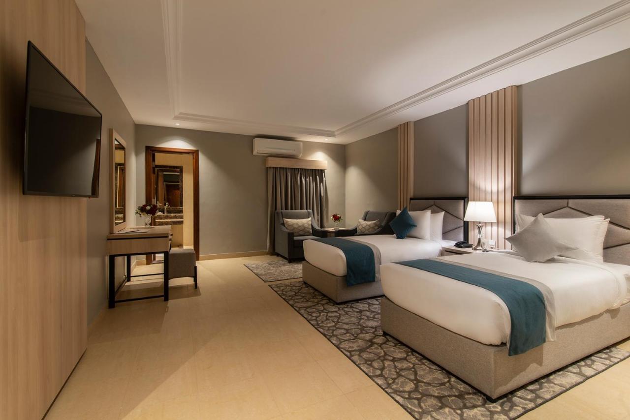 Enala Hotel Apartments - Tabuk ตะบูก ภายนอก รูปภาพ
