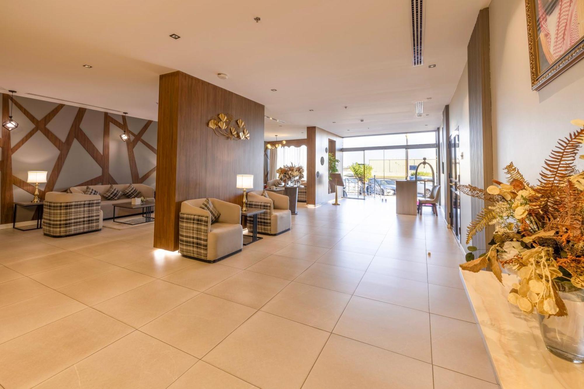 Enala Hotel Apartments - Tabuk ตะบูก ภายนอก รูปภาพ